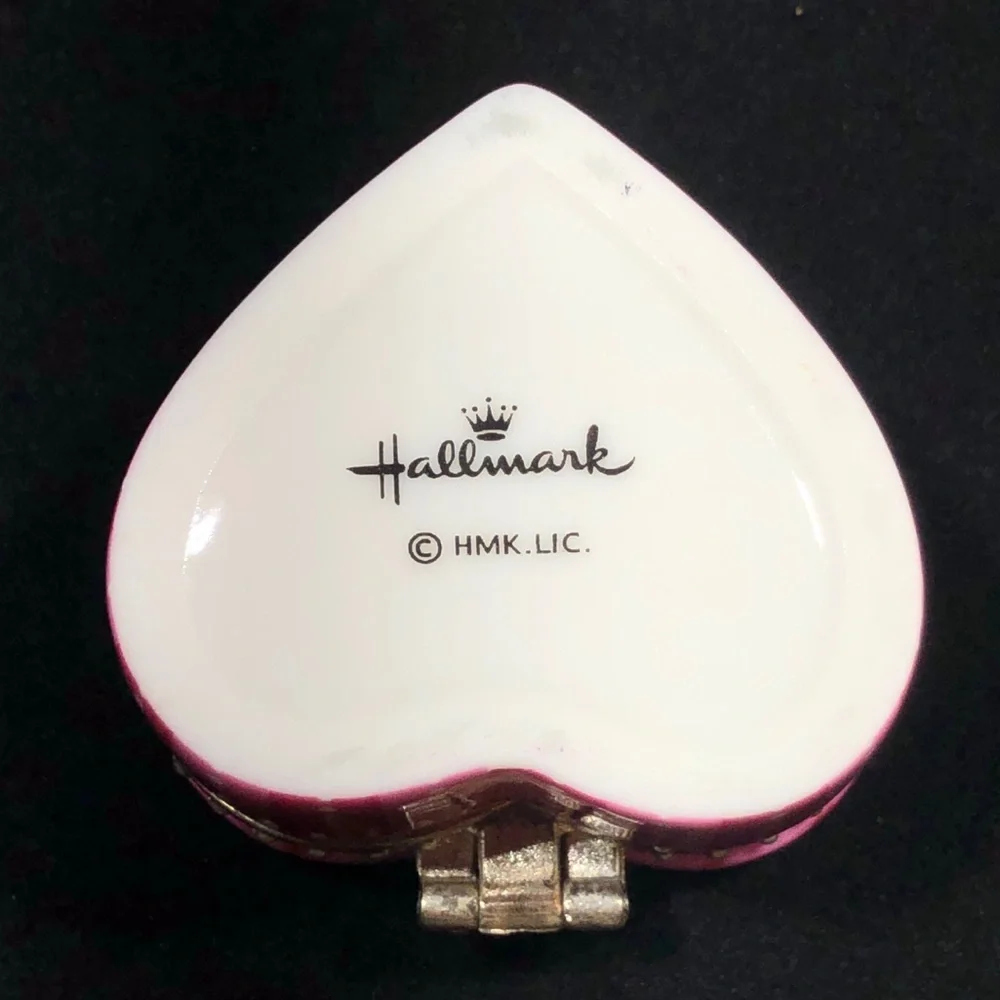 HEART CERAMIC TRINKET BOX by Hallmark - Picture 8 of 8